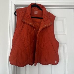 NWOT FP Movement Quinn Quilted Puffer Vest